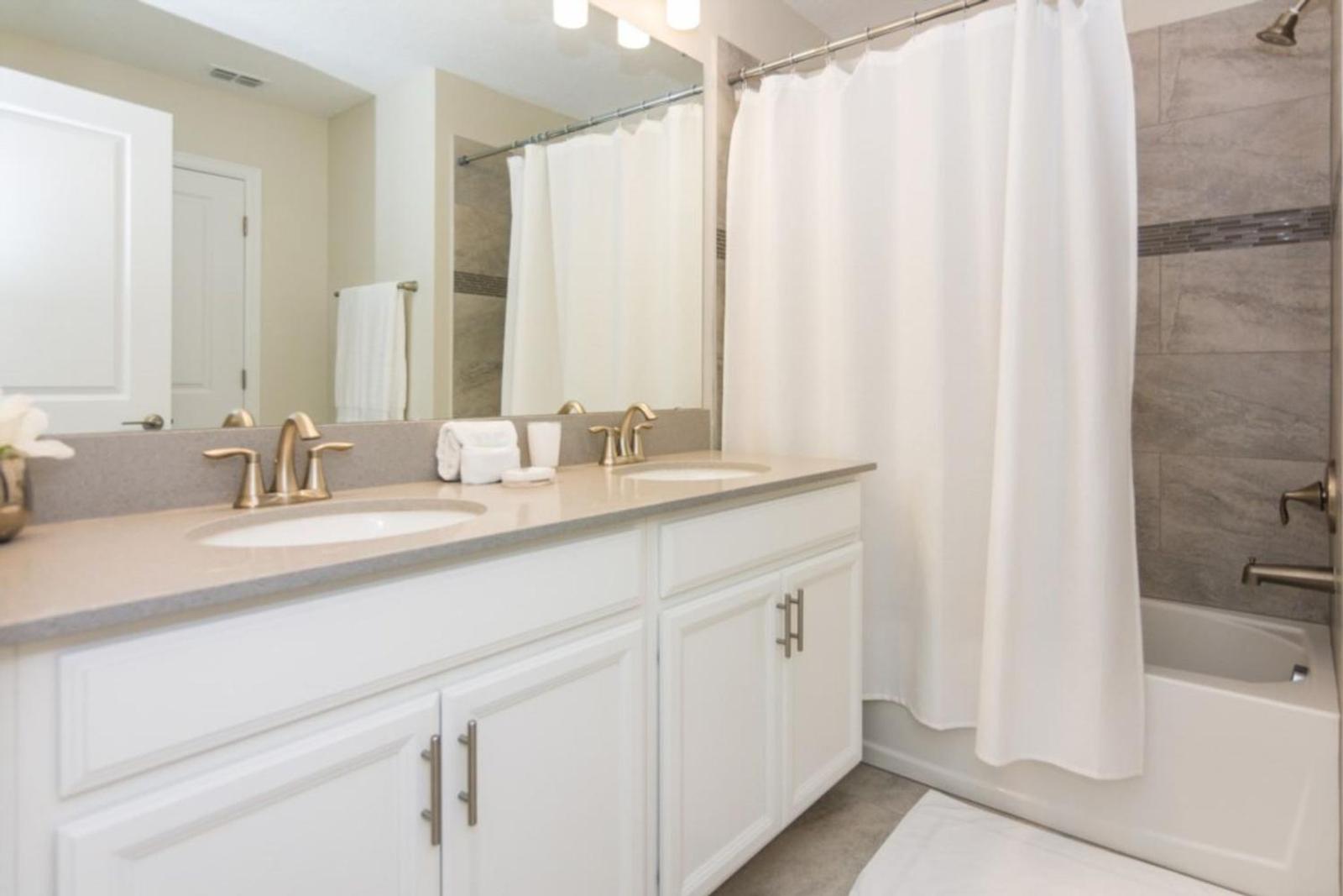 Magical Vacation Townhome SL4809 Main image 2